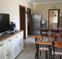 Flat 2 42 McMillan Rd - Click Find
