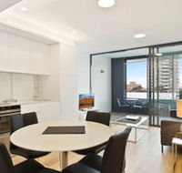 Wyndel Military One Bedroom - Click Find
