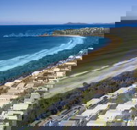 Beachfront Hallidays Point - Click Find
