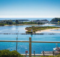 Southbound Escape at the Wharf - Click Find