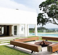 A PERFECT STAY - Amileka - Click Find