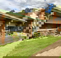 River Motel - Click Find