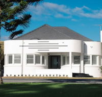 Deco Beach Luxury Apartments - Click Find