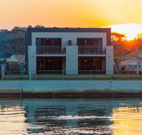 Ulverstone Waterfront Apartments - Click Find