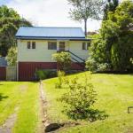 Pet Friendly Beach Cottage at Ballingalla