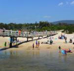 Beachfront 4 25 Willow Street - Click Find