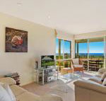 Beach Breakers Apartment Stunning Views - Click Find