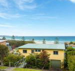 22 Dulling Street Beach House - Click Find