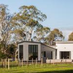 Pomonal Estate Mt. Cassell Villa