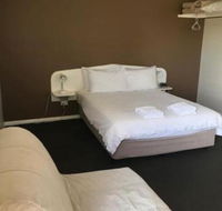 RAILWAY HOTEL MOTEL - Click Find