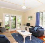Love Shack 1 bedroom cosy cottage - Bet 4u