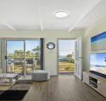 Dolphin Breeze fully fenced  pet friendly - Bet 4u