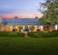 Sutton Downs renovated country home on 100 acres - Bet 4u