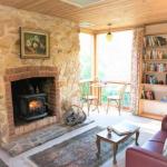 Adelaide Hills Camellia Cottage WiFi