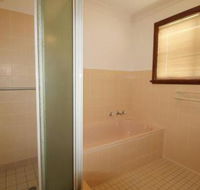 Amzaz 15 Korogora Street - Click Find