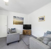 Maliblue 5 / 1 Main Street Crescent Head - Click Find