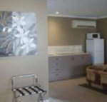 Cosmos Country Motor Inn - Click Find