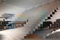 Pine Villas Walk To Beach Ocean Views