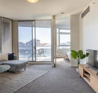 Modern Harbourside Apartment With a View - Lawyer Find