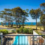 Ballingalla Apartments by the Golf Course