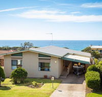 Kianga Parade Beach House - Click Find