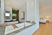 Patons Place on the Beach