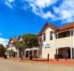 The Coorow Hotel - Click Find