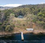 The Pier House - Click Find