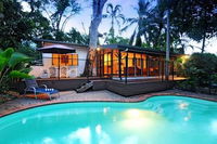 The Oak Beach Beachhouse