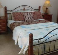 Deloraine comfort - Click Find