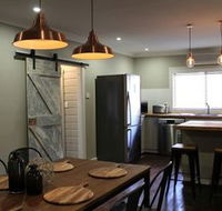 Tranquil 3 Bedroom Next To National Park - Click Find