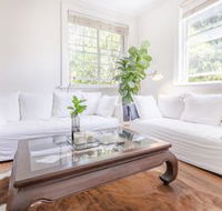Bright Harbour Side 1 Bedroom Apartment - Lawyer Find