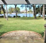 Between Waters B  B Lake Macquarie - Bridge Guide