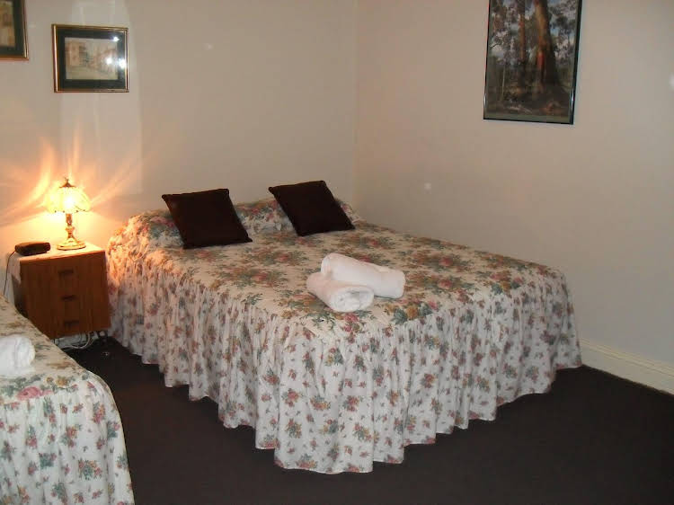 Tamworth NSW Click Find