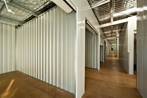 Universal Self Storage - Click Find 5