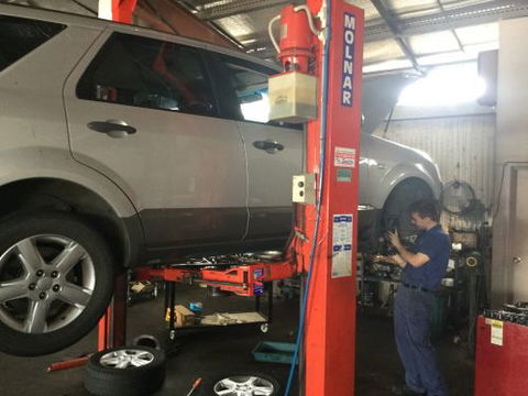 Borg’s Brake & Front End Service - Click Find 1