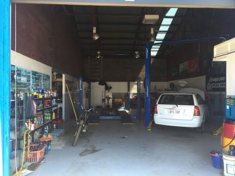 Michael Mooney Automotive Engineer - Click Find 4