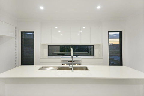 Lindsay Bates Building Pty Ltd - Click Find 0
