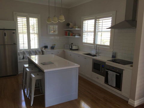 Hey Presto Kitchens & Renovations - Click Find 0
