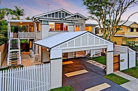 ETCHD Building Design - Bet 4u 0