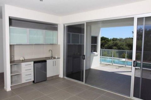 Thabeban Cabinet Designs - Click Find 1