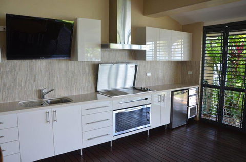 Designer Kitchens - Lavinia 1