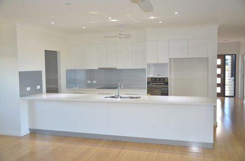 Designer Kitchens - Lavinia 2