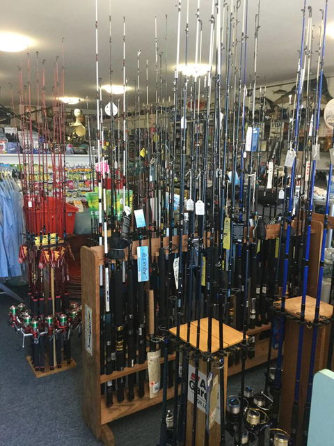 Airlie Bait & Tackle - Lawyer Find 4