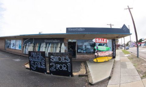 Boarderline Surf School - Click Find 0