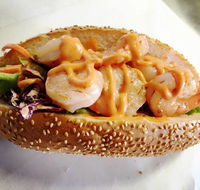 Salt  Peper Burgers and Seafood - Lavinia