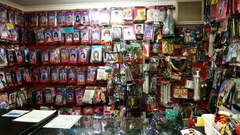 Costumes Galore - Click Find 2