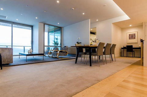 Kelwin Coastal Carpets - Bridge Guide 12