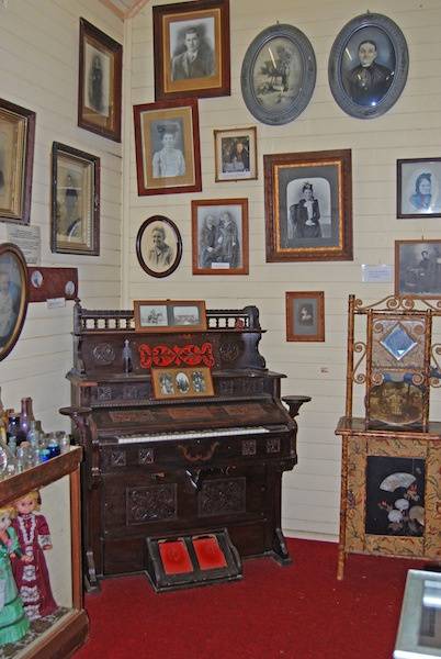 Colonial Inn Museum - Lavinia 0