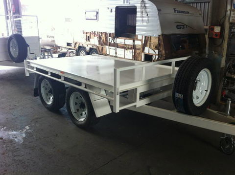 Lacey’s Trailers - Click Find 1